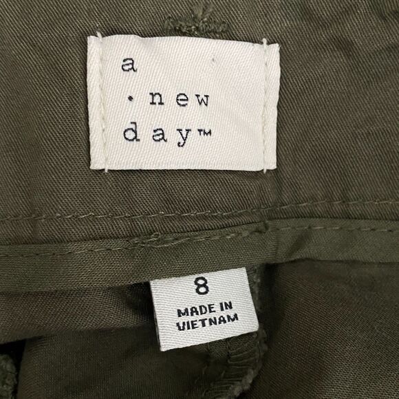 New A New Day Green High Rise Pleat Front Wide Leg Chino Pants Women's Size 8 - Picture 4 of 9